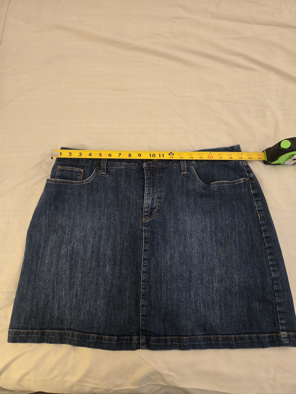 Croft & Barrow Classic Denim Skort. Size 18 - Picture 4 of 9